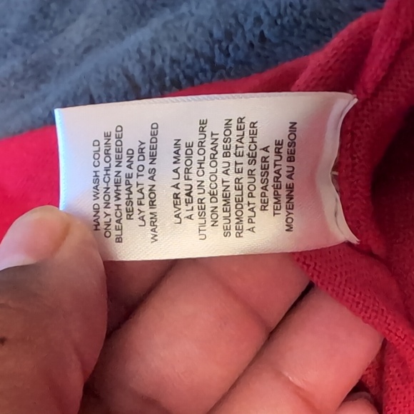 TAHARI| Cardinal Red Long Sleeve Crew Neck Sweater With Slit Rayon Blend - Picture 12 of 12